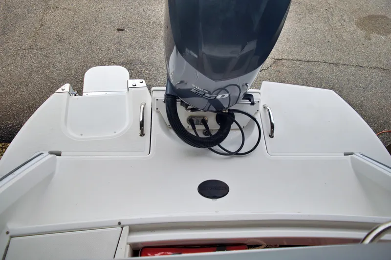 Slide: The Image of 2020 COBALT 25 SC - Image 28 - 28