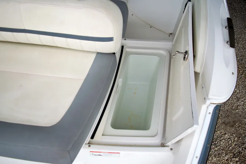 Slide: The Image of 2020 COBALT 25 SC - Image 30 - 30