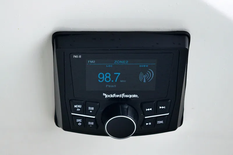 Slide: The Image of 2020 COBALT 25 SC - Image 32 - 32