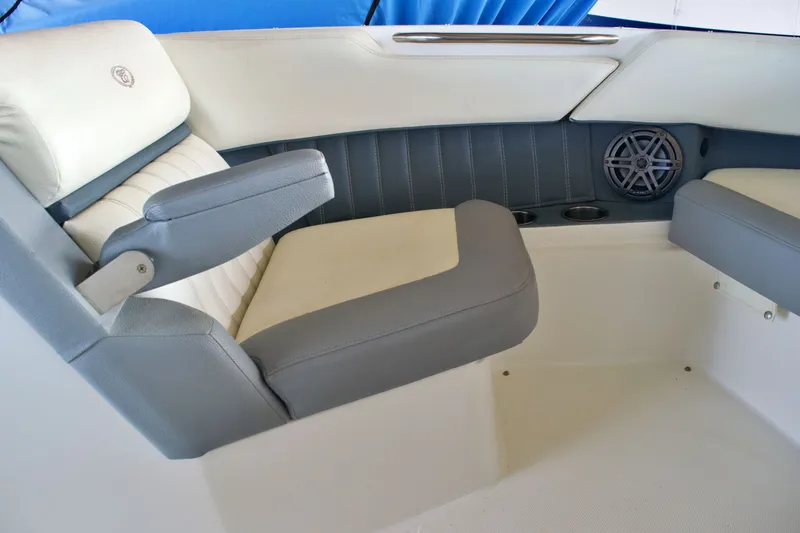 Slide: The Image of 2020 COBALT 25 SC - Image 72 - 72