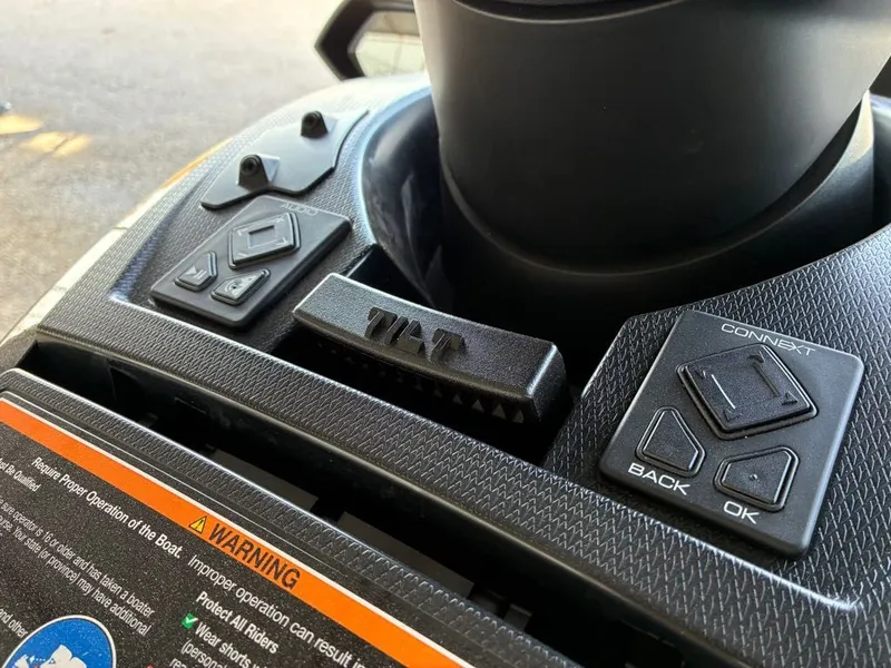Slide: The Image of Yamaha FX Cruiser H.O. w/Audio 2026 - 5
