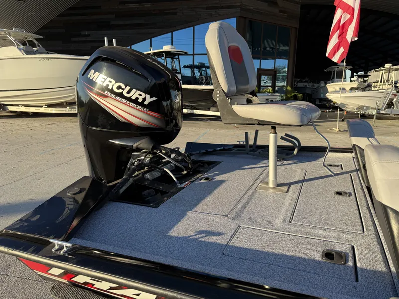 Slide: The Image of Tracker Pro Team 175 TXW 2016 - 18