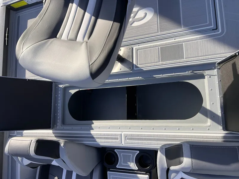 Slide: The Image of G3 Sportsman 1810 SE 2026 - 4