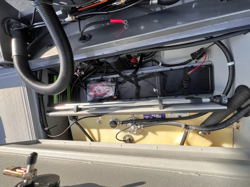 Slide: The Image of G3 Sportsman 1810 SE 2026 - 44