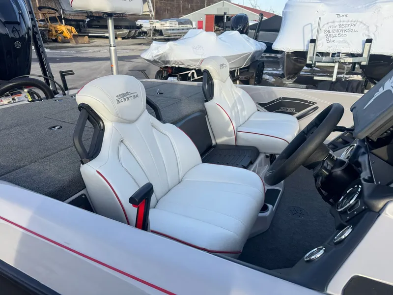 Slide: The Image of Skeeter ZXR 21 - DEMO DISCOUNT 2025 - 30