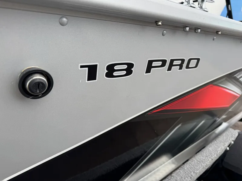 Slide: The Image of Starweld 1800 Pro 2015 - 13