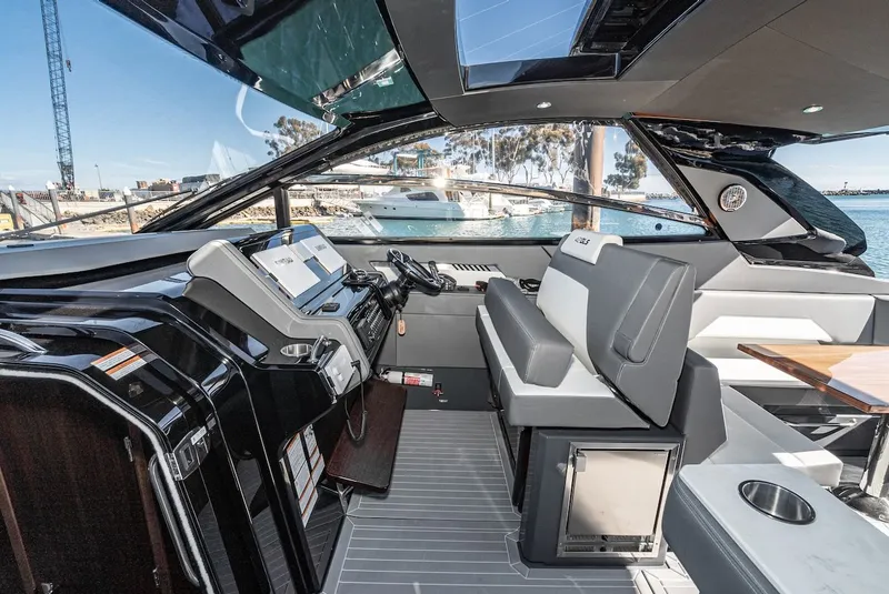 Slide: The Image of Interior of 2023 Cruisers Yachts 42 GLS with modern design. - 27