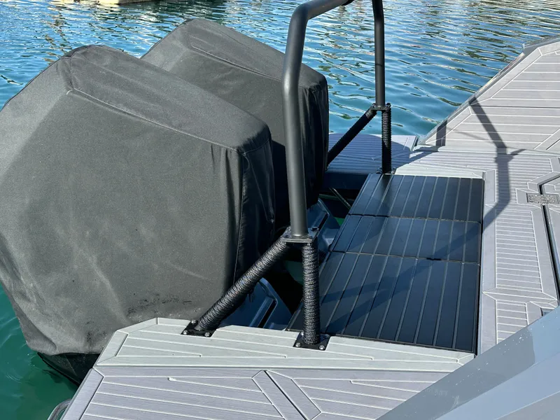 Slide: The Image of Transom safety rail and motor well filler - 10