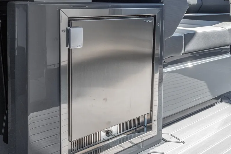 Slide: The Image of Cockpit ice maker - 29