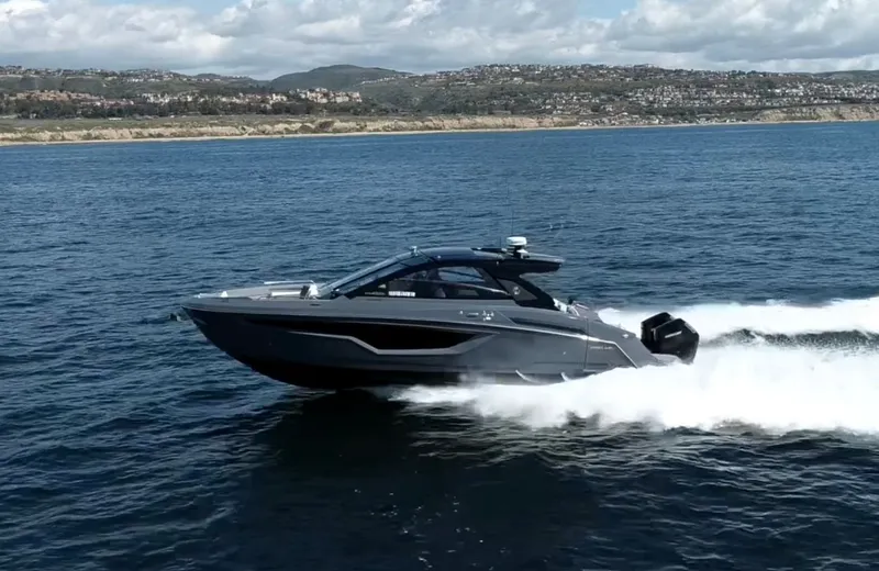 Slide: The Image of Cruisers Yachts 42 GLS 2023 - 67