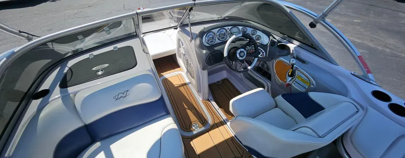 Slide: The Image of Nautique SV 211 2005 - 17