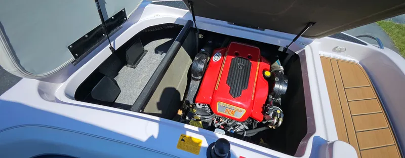 Slide: The Image of Nautique SV 211 2005 - 24