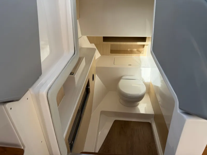 Slide: The Image of Regal LS36 2026 - 32