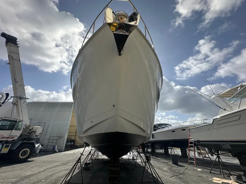 Slide: The Image of Cruisers Yachts 46 Cantius 2020 - 38