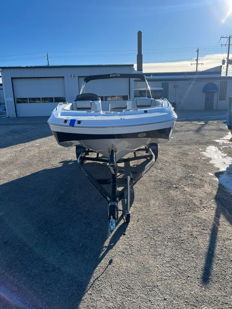 Slide: The Image of Hurricane SD192RL-OB 2026 - 4