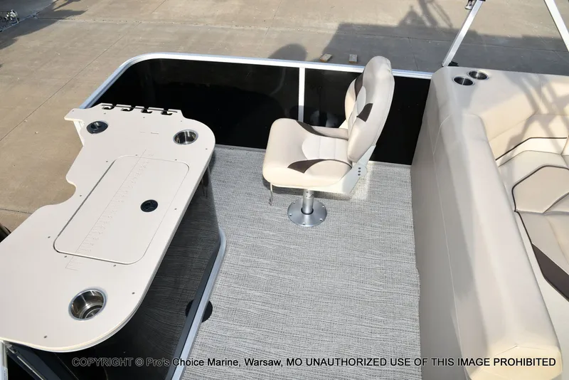 Slide: The Image of G3 SunCatcher Select 22RF w/115 Yamaha 2021 - 13