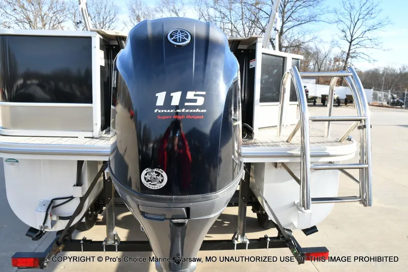 Slide: The Image of G3 SunCatcher Select 22RF w/115 Yamaha 2021 - 19