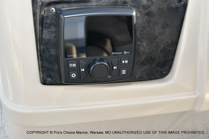 Slide: The Image of G3 SunCatcher Select 22RF w/115 Yamaha 2021 - 33