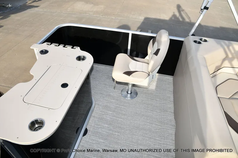 Slide: The Image of G3 SunCatcher Select 22RF w/115 Yamaha 2021 - 39