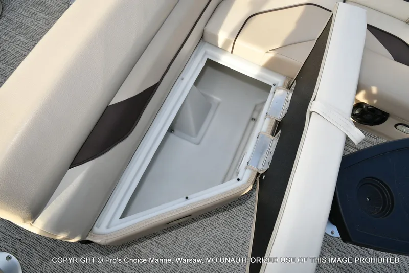 Slide: The Image of G3 SunCatcher Select 22RF w/115 Yamaha 2021 - 44