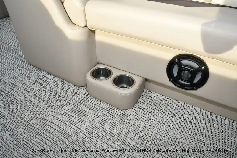 Slide: The Image of G3 SunCatcher Select 22RF w/115 Yamaha 2021 - 52