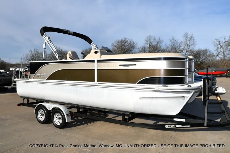 Slide: The Image of G3 SunCatcher Select 22RF w/115 Yamaha 2021 - 65