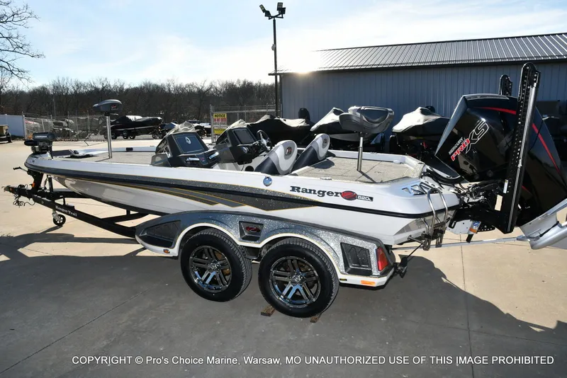 Slide: The Image of Ranger Z520L Dual Console 2021 - 25