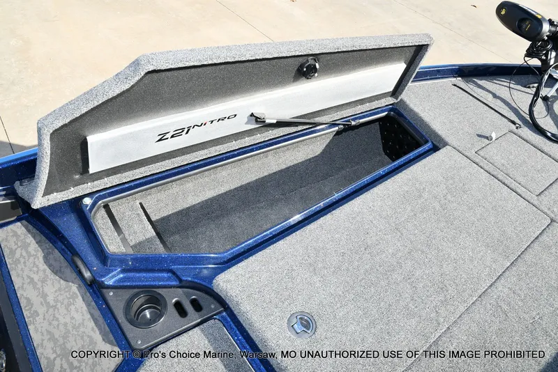 Slide: The Image of Nitro Z21 XL w/250 Pro-XS 4 Stroke 2025 - 58