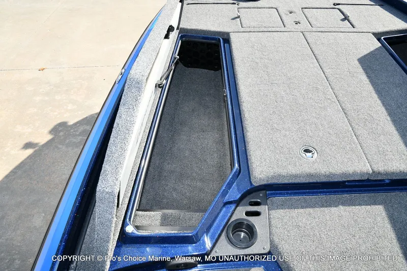 Slide: The Image of Nitro Z21 XL w/250 Pro-XS 4 Stroke 2025 - 59