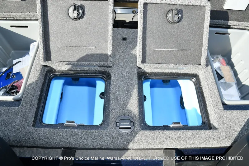 Slide: The Image of Nitro Z21 XL w/250 Pro-XS 4 Stroke 2025 - 62