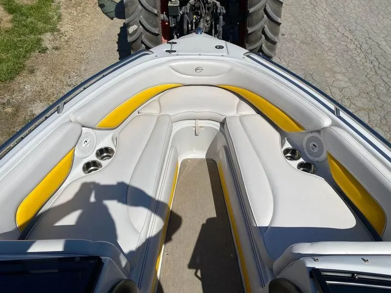 Slide: The Image of Crownline Boats 21 SS 2013 - 10