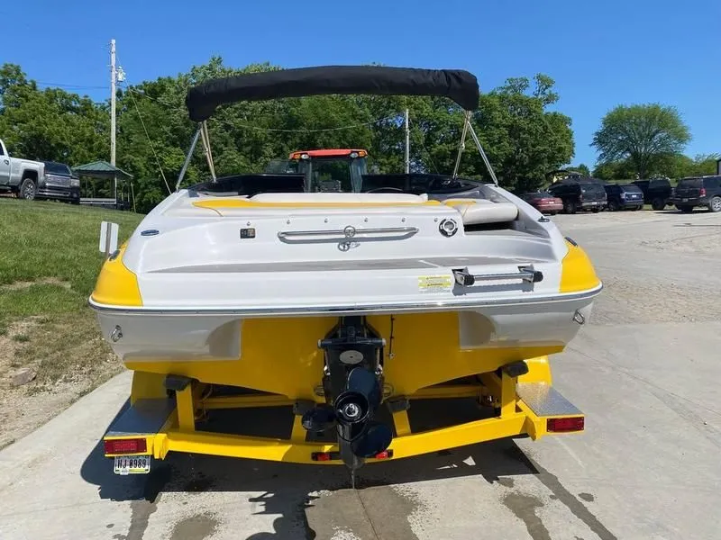 Slide: The Image of Crownline Boats 21 SS 2013 - 4