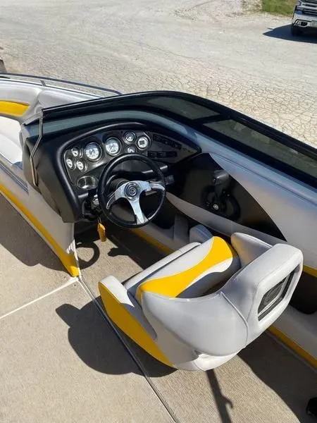 Slide: The Image of Crownline Boats 21 SS 2013 - 6