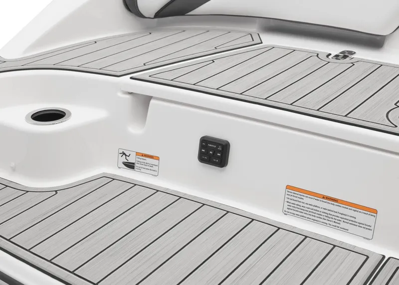 Slide: The Image of Yamaha 195S 2025 - 28