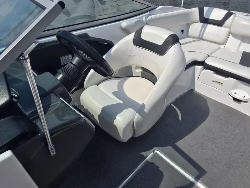 Slide: The Image of Yamaha SX190 2013 - 10