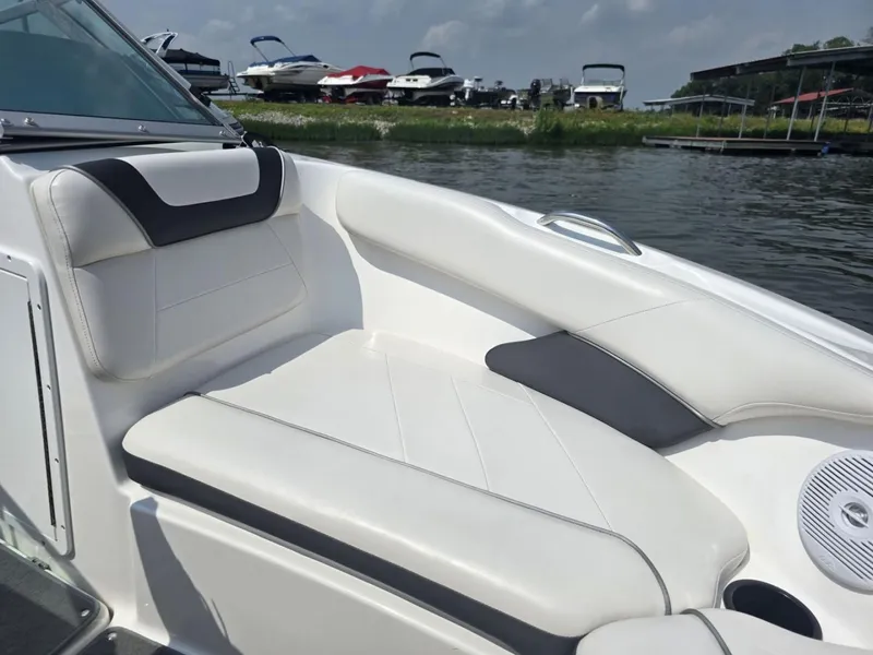 Slide: The Image of Yamaha SX190 2013 - 16