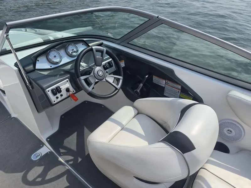 Slide: The Image of Yamaha SX190 2013 - 9