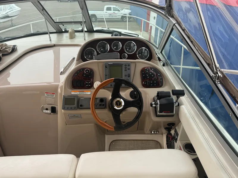 Slide: The Image of Sea Ray 300 SUNDANCER 2002 - 24