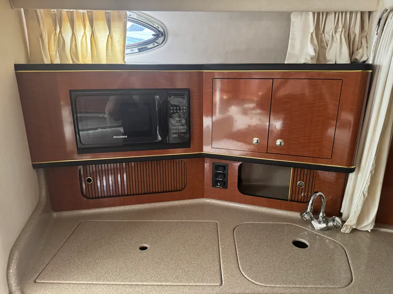 Slide: The Image of Sea Ray 300 SUNDANCER 2002 - 36