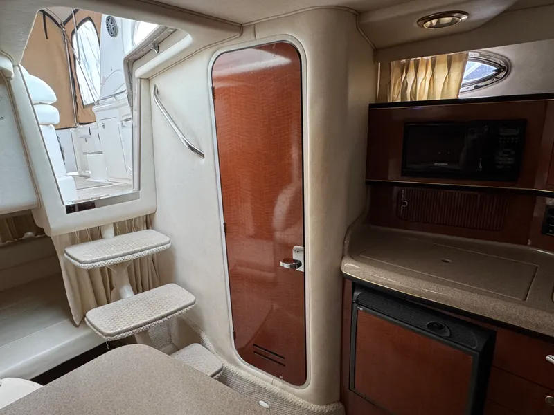 Slide: The Image of Sea Ray 300 SUNDANCER 2002 - 39