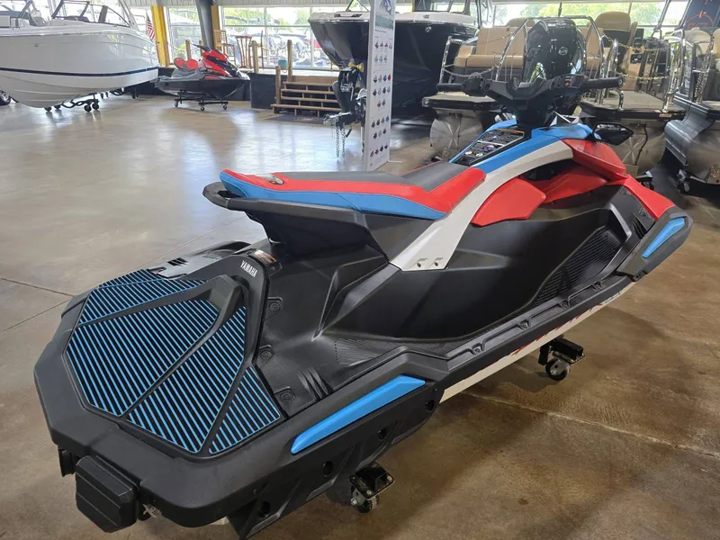 Slide: The Image of Yamaha Wave Runners Jb1050d-b Jet Blaster Dlx (3up) 2025 - 4