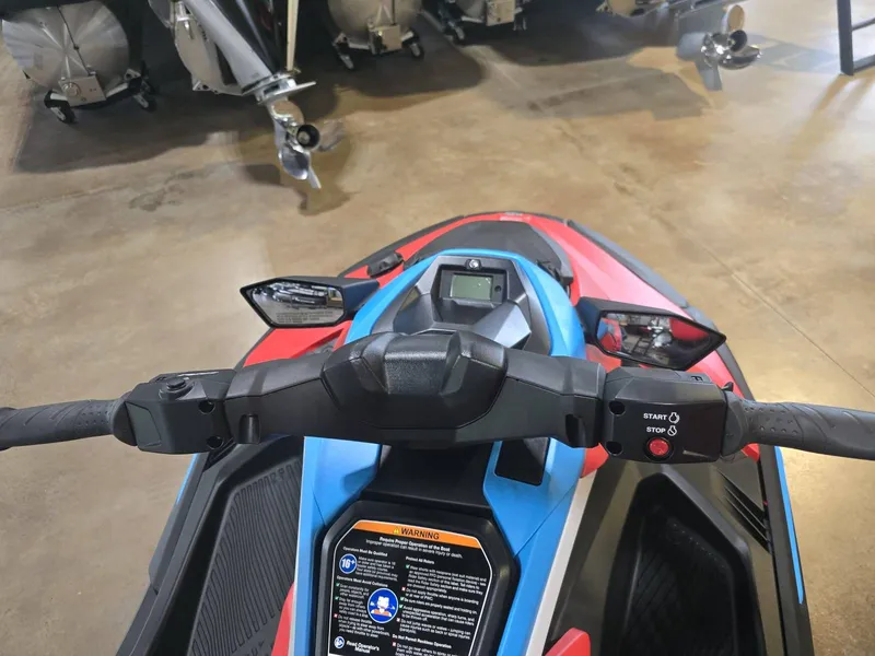 Slide: The Image of Yamaha Wave Runners Jb1050d-b Jet Blaster Dlx (3up) 2025 - 6