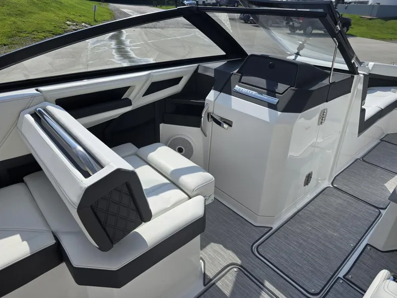 Slide: The Image of Cobalt R8 2025 - 14