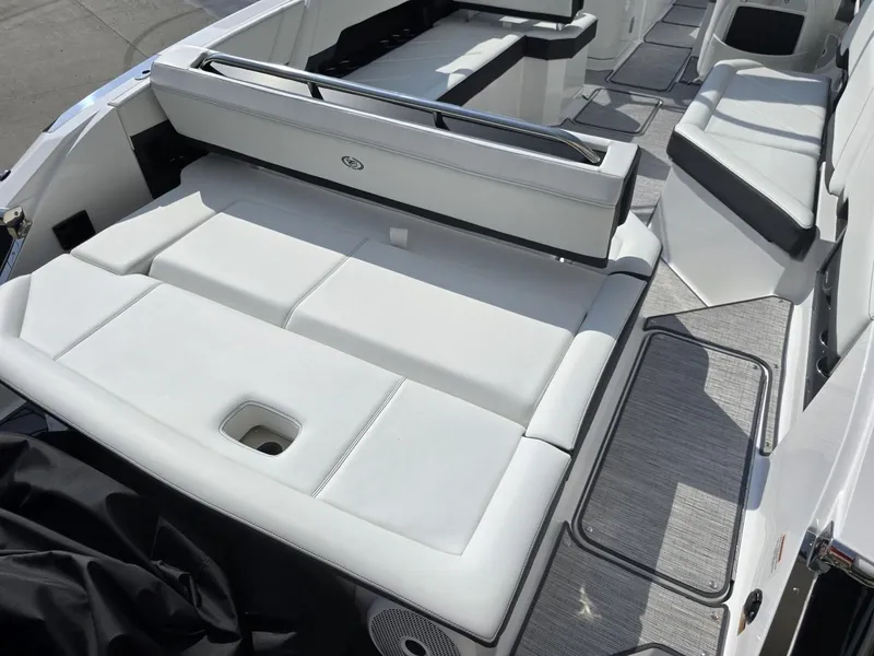 Slide: The Image of Cobalt R8 2025 - 22