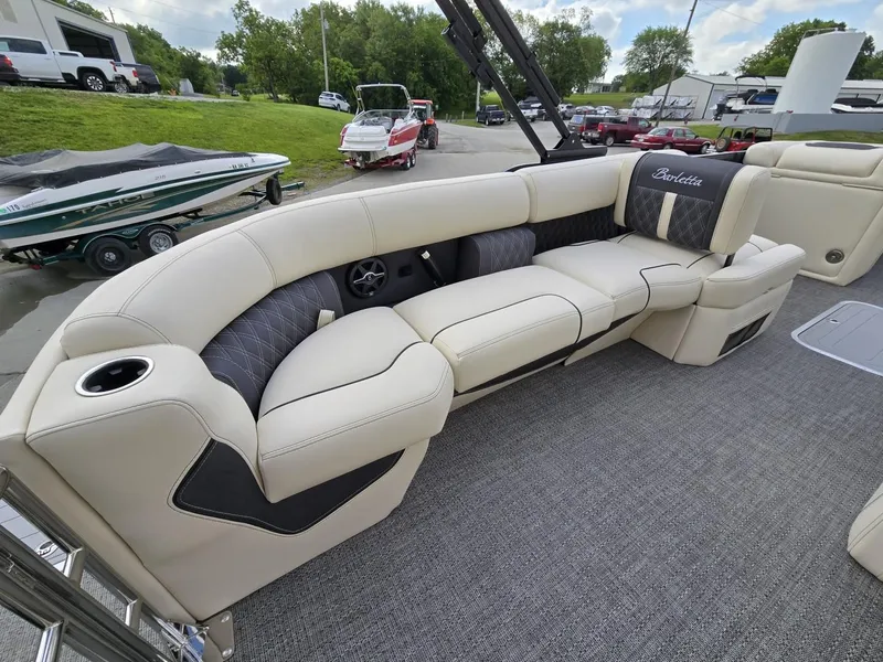 Slide: The Image of Barletta Lusso L23QSS 2025 - 20