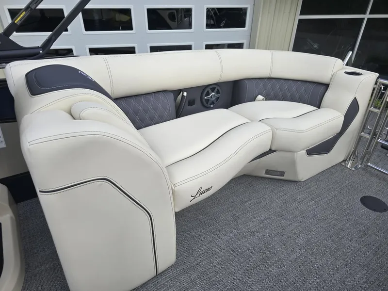 Slide: The Image of Barletta Lusso L23QSS 2025 - 22