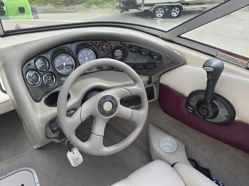 Slide: The Image of Crownline Boats 180 2001 - 13