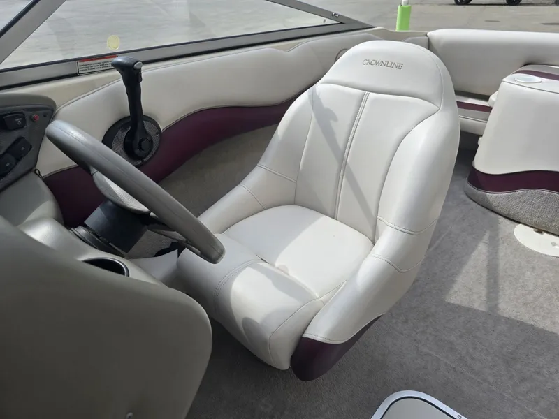 Slide: The Image of Crownline Boats 180 2001 - 14