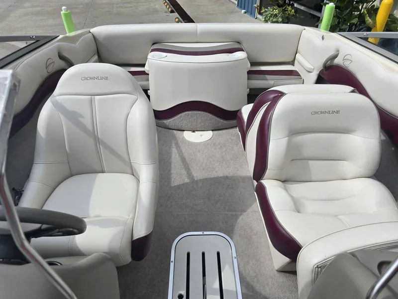 Slide: The Image of Crownline Boats 180 2001 - 15