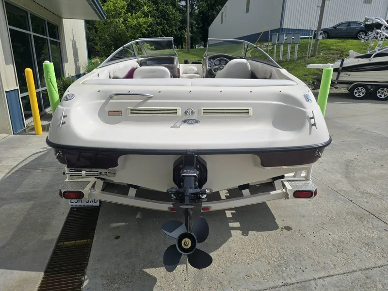 Slide: The Image of Crownline Boats 180 2001 - 4